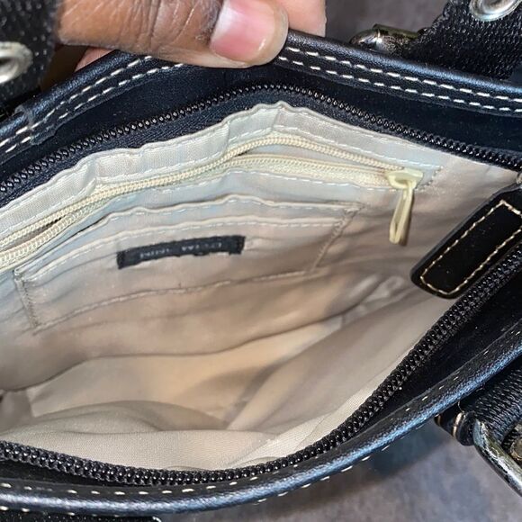 Nine West small purse *Sale* Bundle 2 purses for $60 - Picture 6 of 11